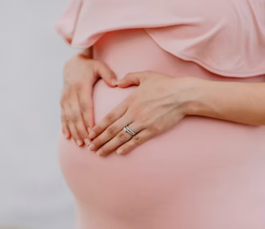 임신 후기 필라테스, 어떻게 해야 안전한가… 30주 이후 산모를 위한 운동 지침